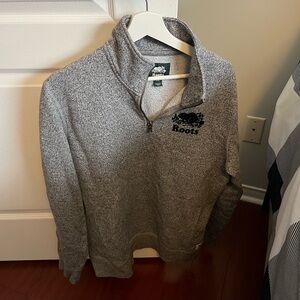 Men’s Salt & Pepper 1/4 Zip Size Medium (fits like a small*) $30
